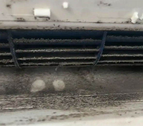 邳州空调吹的风有股烧焦味是怎么回事